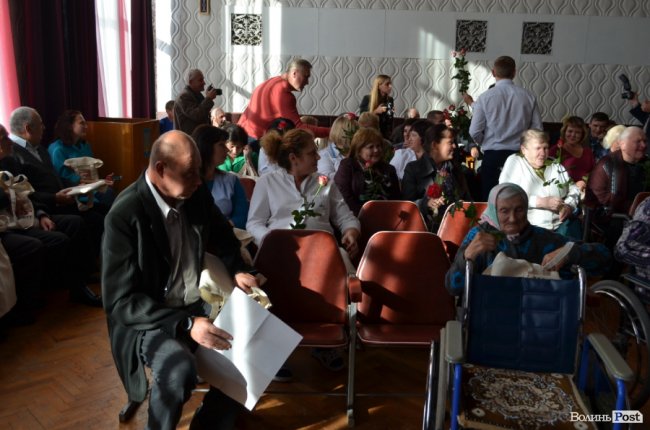 «Ми витрусимо з держави гроші для пенсіонерів та ветеранів», – Олег Ляшко у Луцьку*