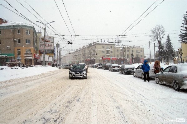 Як Луцьк замело снігом. ФОТО