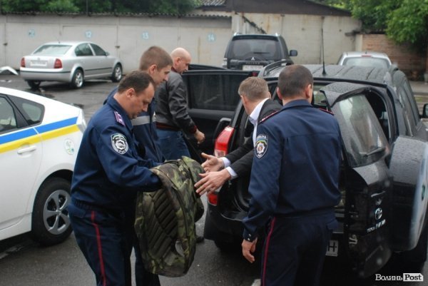 Луцькі депутати купили бронежилети для ДАІ. ФОТО