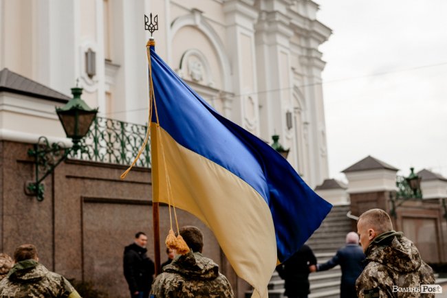 «Вивільнюємося ціною життя Героїв»: у Луцьку попрощалися із Владиславом Недільком. ФОТО