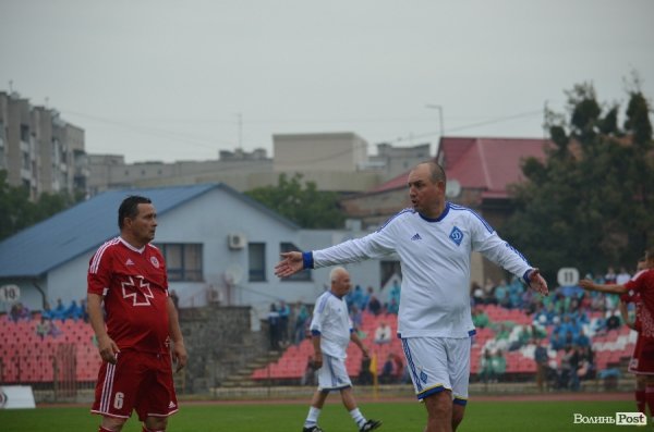 У Луцьку Віталій Кварцяний вийшов на футбольне поле в амплуа футболіста.ФОТО