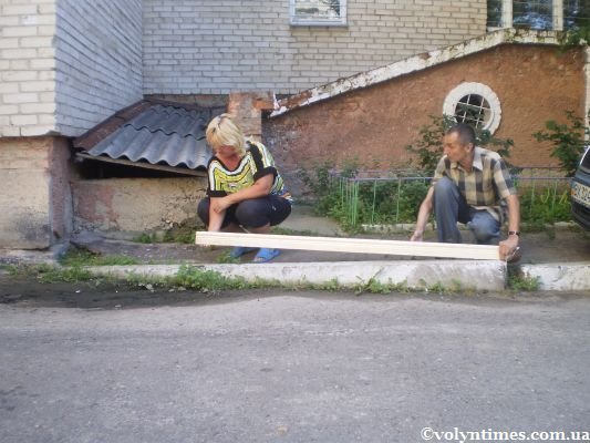 У Луцьку під землею будують спортивно-оздоровчий комплекс – люди бояться обвалу. ФОТО