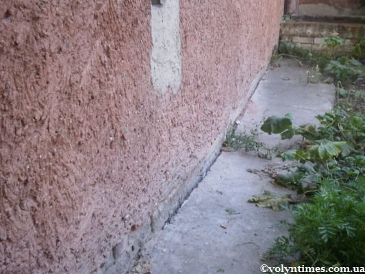 У Луцьку під землею будують спортивно-оздоровчий комплекс – люди бояться обвалу. ФОТО