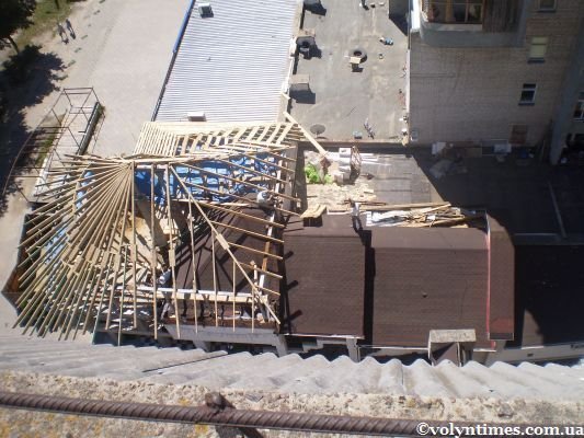 У Луцьку під землею будують спортивно-оздоровчий комплекс – люди бояться обвалу. ФОТО