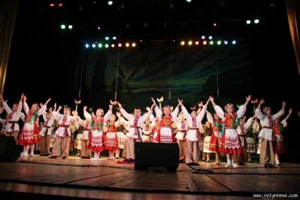 Масштабним шоу в Луцьку завершилися великодні свята. ФОТО. ВІДЕО