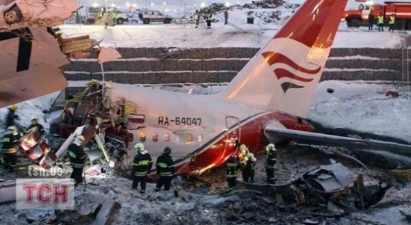 Нові фото і відео авіакатастрофи у Росії