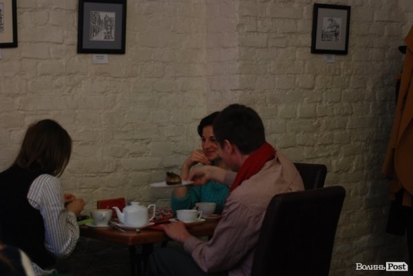 Відома блогерка показала лучанам мотиви міст України. ФОТО