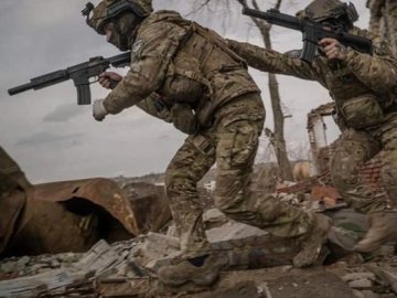 За минулу добу наші захисники знищили вісім сотень окупантів