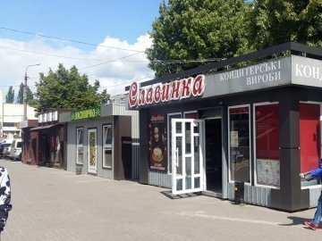 Муніципали забракували десять торгівельних точок у Луцьку. ФОТО