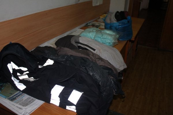 Незнайома волинянка передала бійцям одяг та продукти. ФОТО