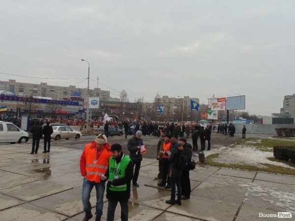 Луцьк. Віче і марш Майдану. ФОТО