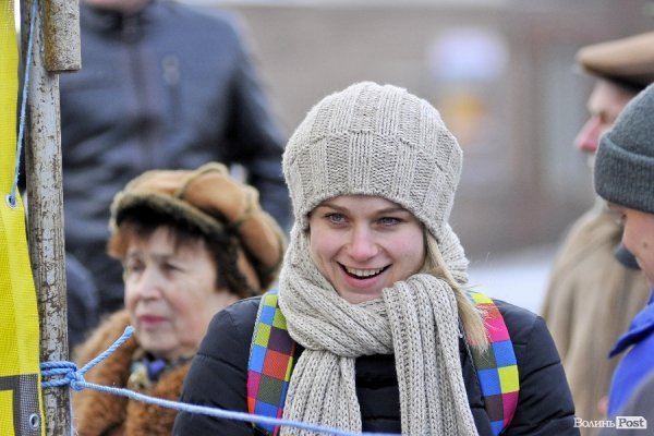 Віче на луцькому Євромайдані. ФОТО
