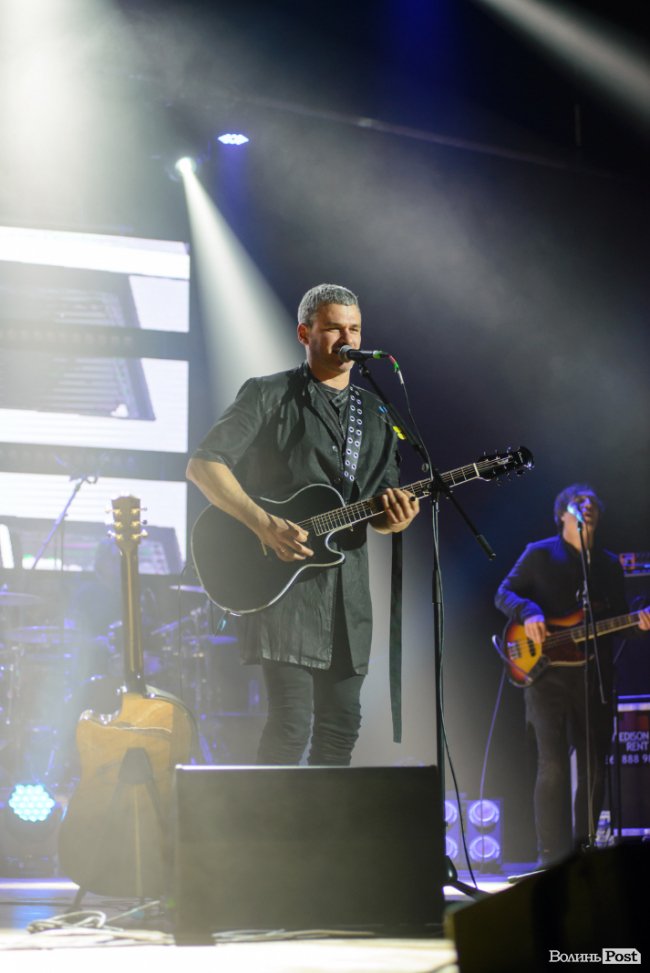 У Луцьку з новим альбомом виступив Арсен Мірзоян. ФОТО