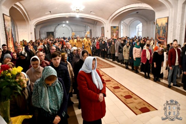 У кафедральному соборі Луцька молилися за мир в Україні. ФОТО