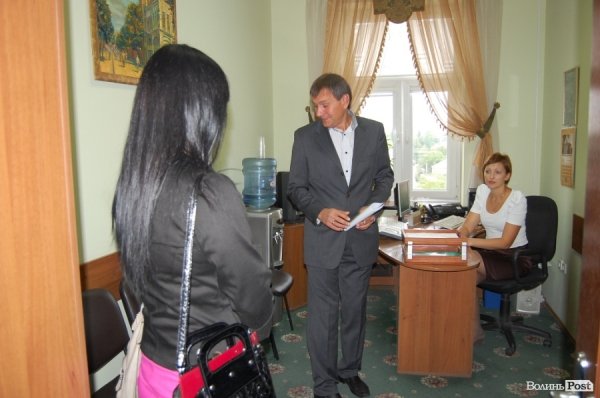 Луцьку міську раду пікетують підприємці. ФОТО