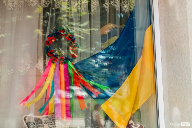 Синьо-жовтий Луцьк: як місто чепуриться до святкувань. ФОТО