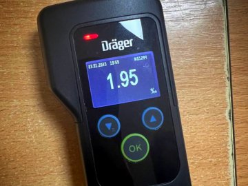 У Луцьку п'яний водій лишив посеред дороги автівку і пішов