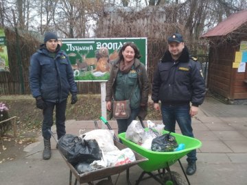 Рибпатруль передав понад 100 кг риби до Луцького зоопарку