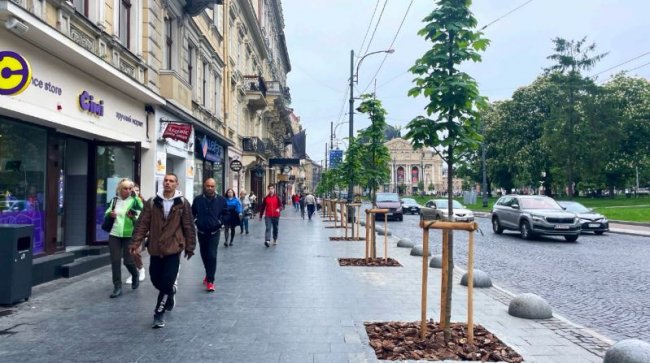 Такий вигляд вулиця має зараз