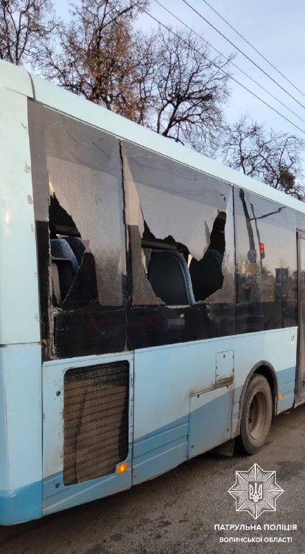 У центрі Луцька – ДТП: зіткнулися маршрутка і фургон