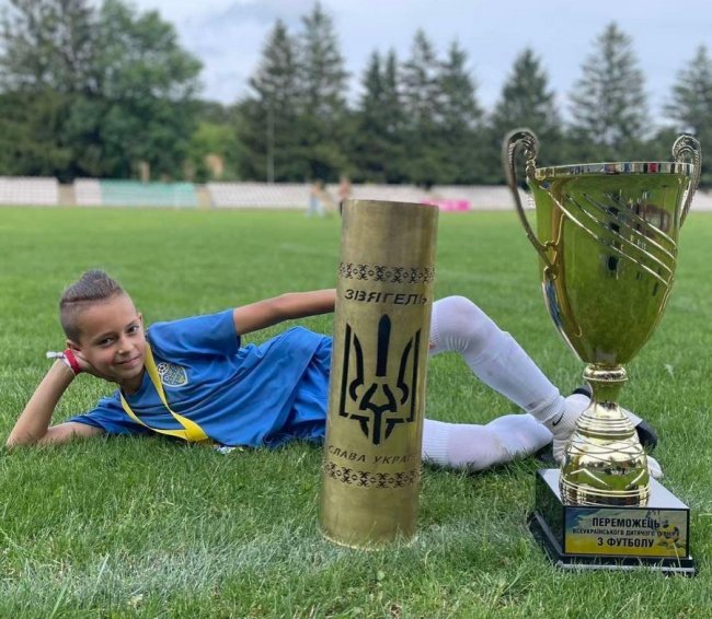 Луцька команда виграла футбольний турнір на честь Залужного