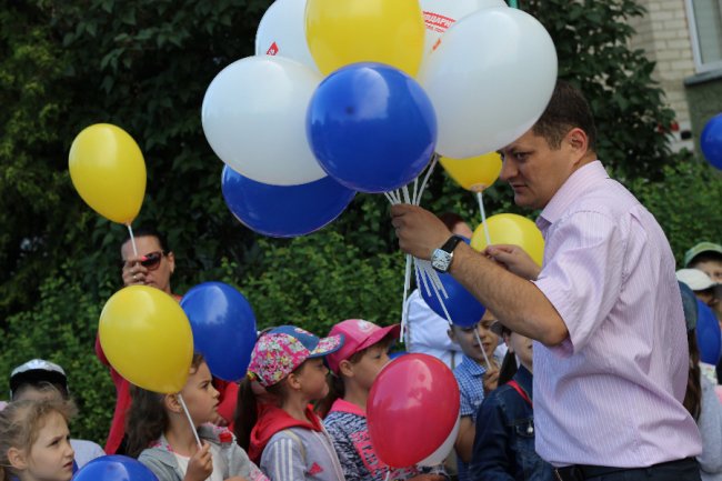 У Луцьку привітали дітей зі святом