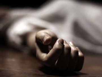 У сільській хаті на Волині знайшли два мертвих тіла