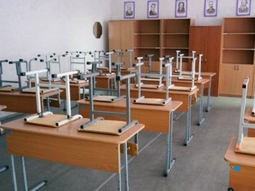 У волинському місті 5 шкіл і садочок пішли на дочасні «коронавірусні» канікули. ВІДЕО