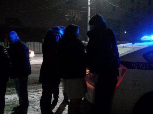 У Луцьку затримали п’яну дівчину за кермом машини