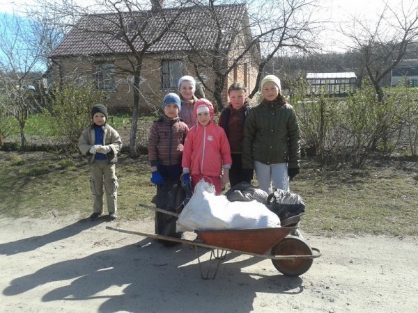 Екологічна толока під Луцьком. ФОТО