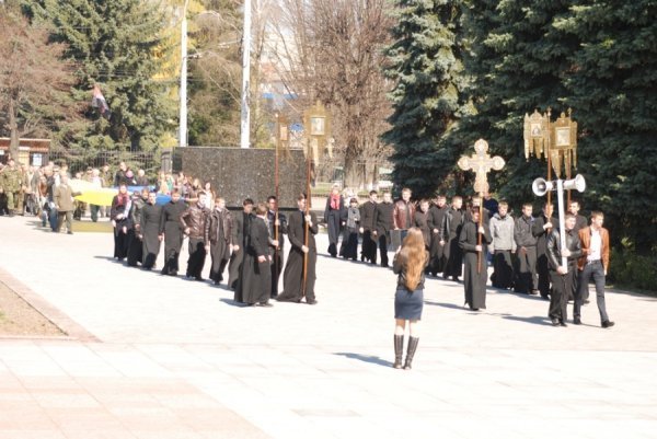 Скорботна неділя у Луцьку. ФОТО