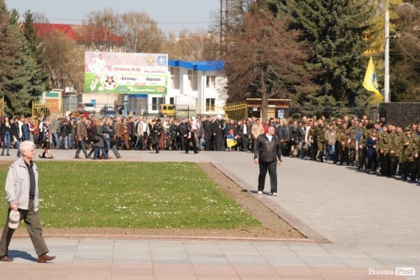 Скорботна неділя у Луцьку. ФОТО
