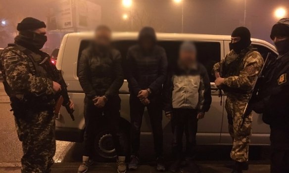 Затримали наркодилерів з «кокаїновими цукерками» на 2 мільйони доларів. ФОТО. ВІДЕО