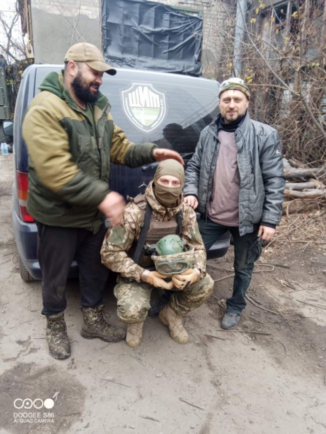 Жителі громади на Волині купили автомобіль для земляка, який на фронті. ФОТО