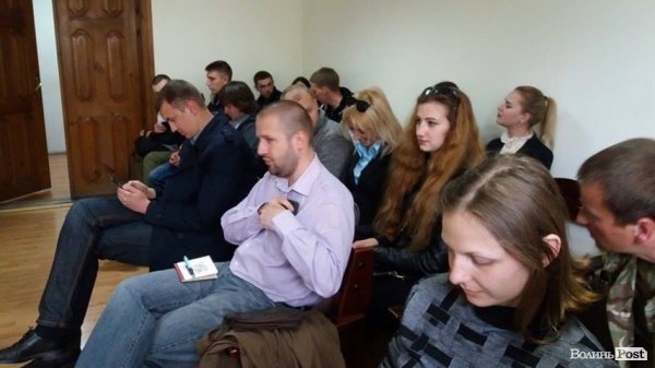 250 гривень штрафу – суд визнав винним Волошина в непокорі полісменам