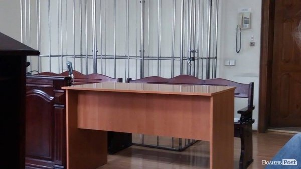 250 гривень штрафу – суд визнав винним Волошина в непокорі полісменам