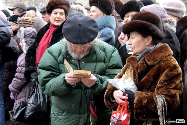 Луцьк вшанував Шевченка. ФОТО