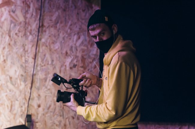 На нещодавно створеній у Луцьку платформі записали перші онлайн-концерти. ФОТО