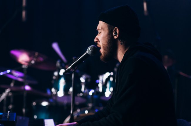 На нещодавно створеній у Луцьку платформі записали перші онлайн-концерти. ФОТО