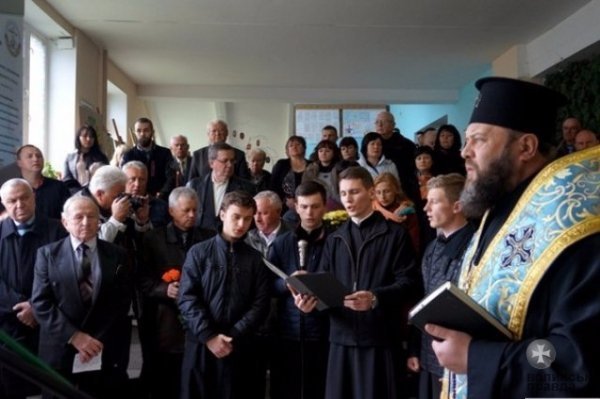 У Луцькому НТУ вшанували пам'ять Віктора Божидарніка. ФОТО