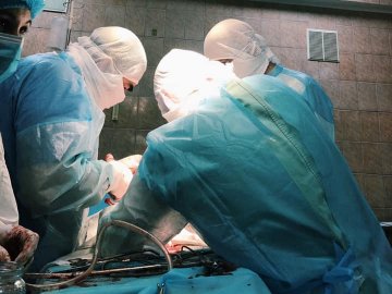 Волинські медики провели надскладну гінекологічну операцію