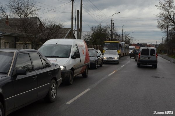 вулиця Клима Савура