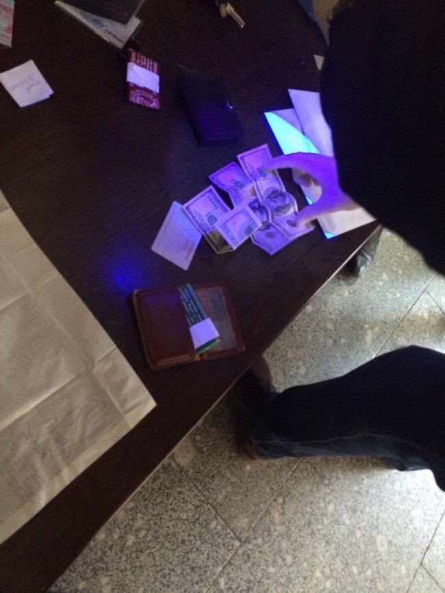 З’явилося відео затримання на хабарі волинського слідчого