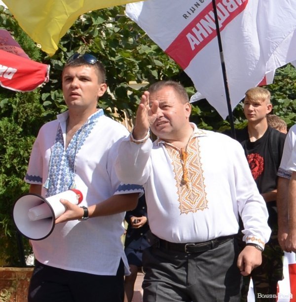 Опозиція на марші: у Луцьку влаштували протестну ходу. ФОТО 