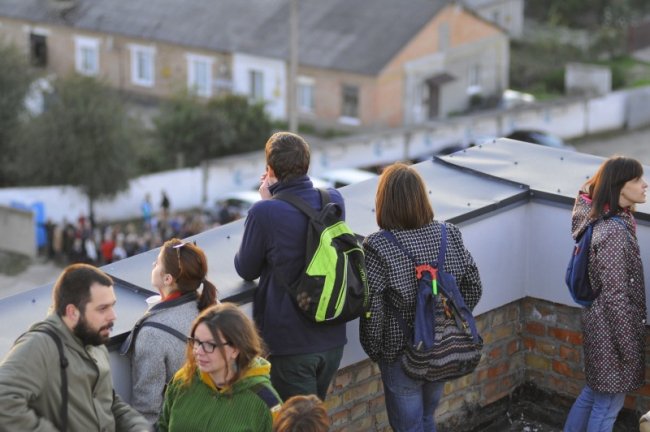На даху луцької «Супернови» показали виставу-експеримент*