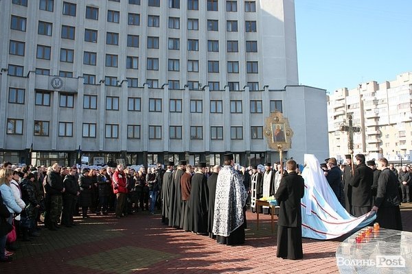 У Луцьку християни різних конфесій молилися за загиблими. ФОТО