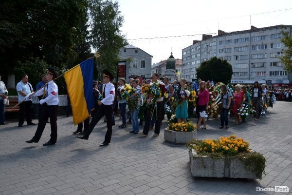 У Луцьку провели в останню путь двох бійців 51-ої бригади. ФОТО