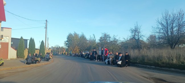 Волиняни встелили квітами шлях для кортежу полеглого Героя