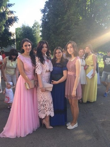 Як у Луцьку святкували випускники. ФОТО