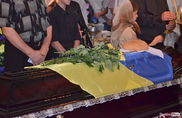 У Луцьку прощалися з загиблим «айдарівцем». ФОТО